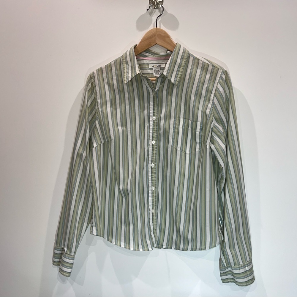 AT LAST TOPS WOMENS COTTON BLEND STRIPES SHIRT